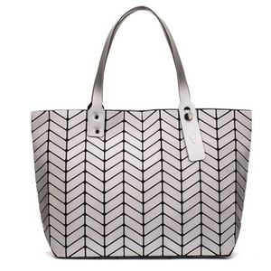 Geometric shoulder bag